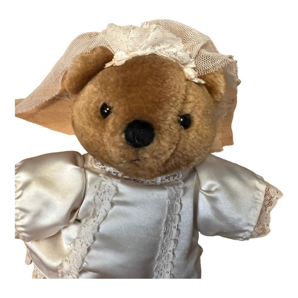 Dakin Bride Plush Teddy Bear Dress‎ Veil Romantic stuffed animal 1986 Vintage
